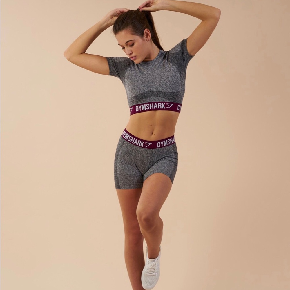 NWOT Gymshark Flex Crop Top